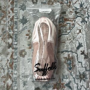 Suffolk Spotlight 6.5 Pointe Shoe